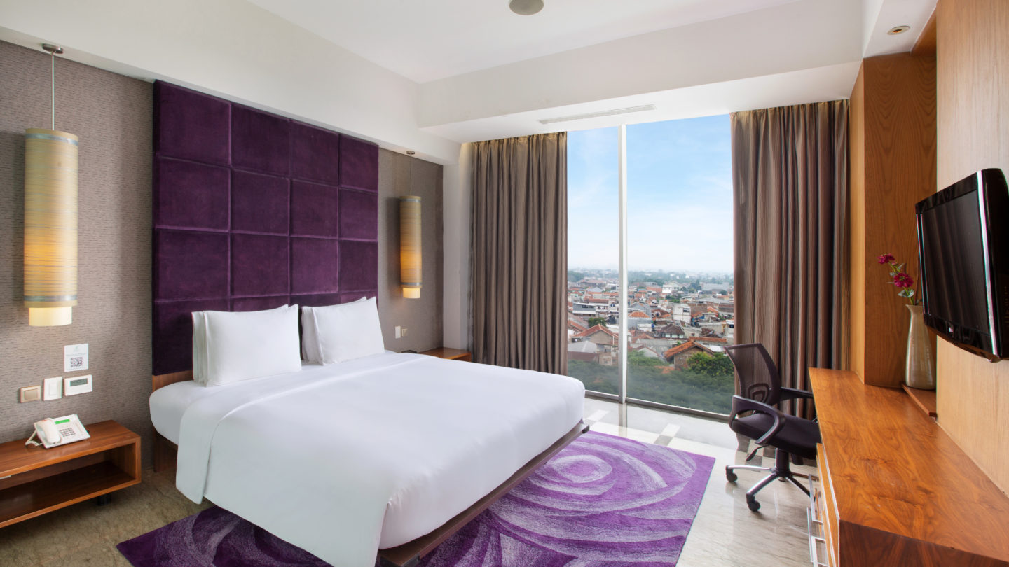 Holiday Inn Bandung Pasteur - Bandung, Indonesia