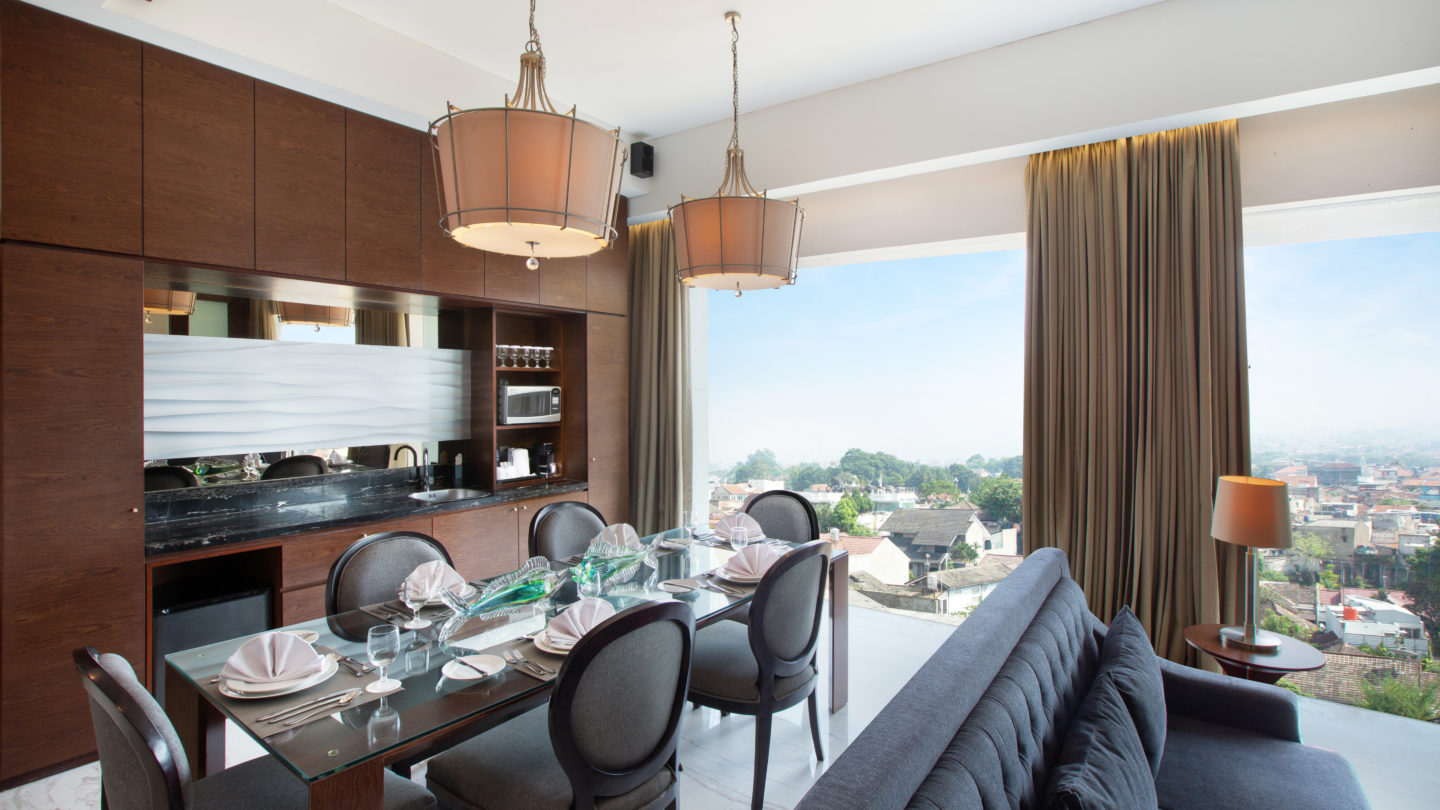 Holiday Inn Bandung Pasteur - Bandung, Indonesia