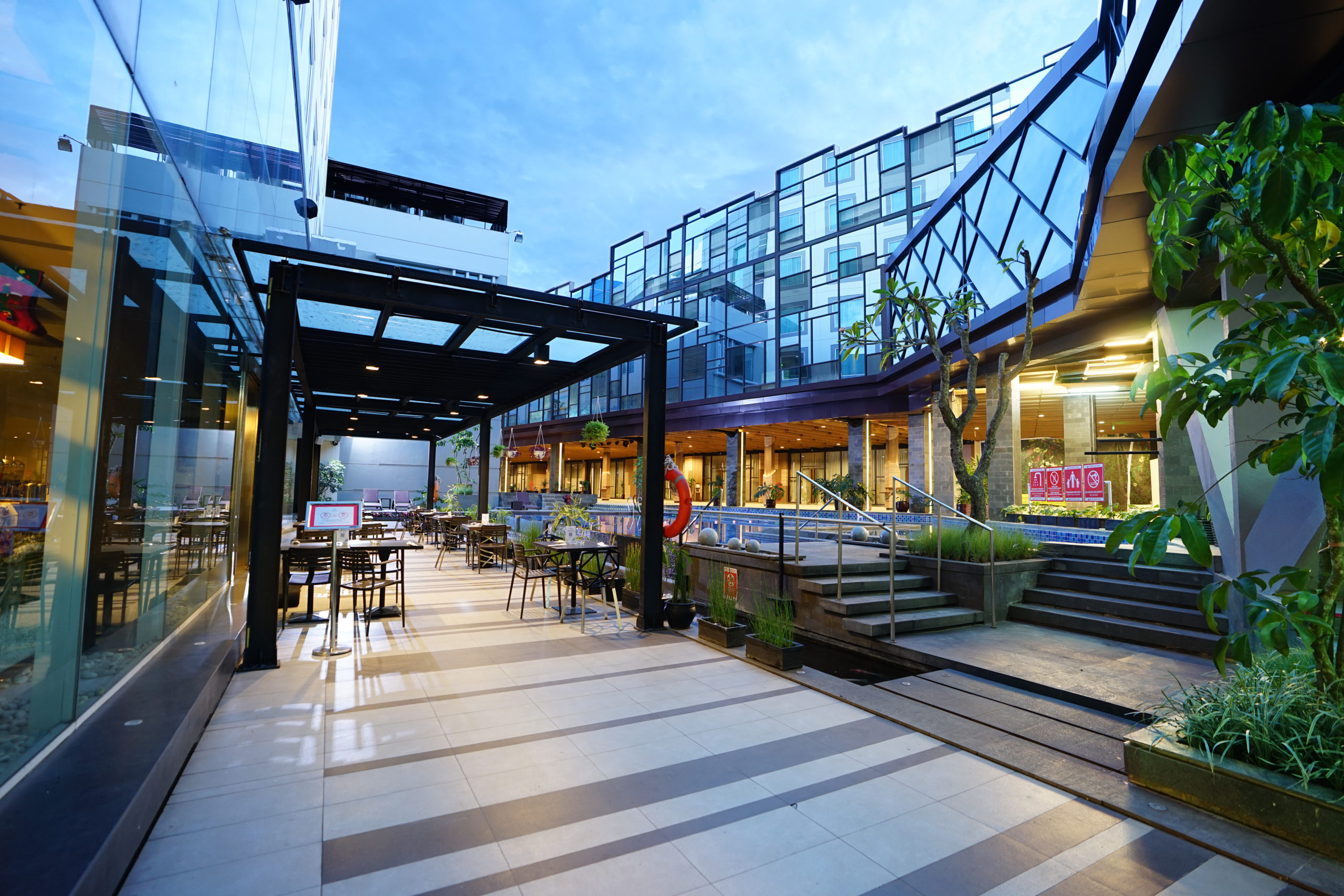 Holiday Inn Bandung Pasteur - Bandung, Indonesia